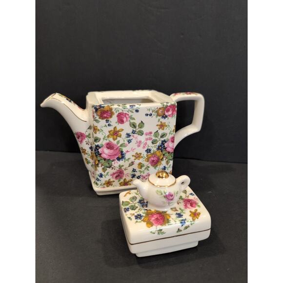 Vintage Sadler "Olde Chintz" teapot, Gold Gilding, Windsor England. 16 Oz - Picture 7 of 13